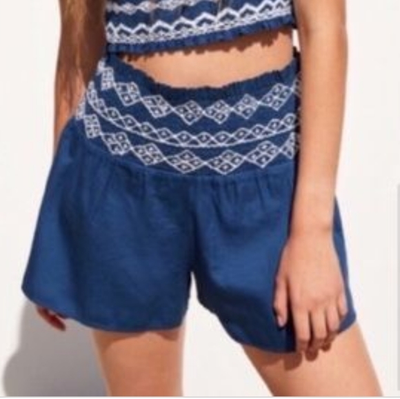 Zara Pants - ZARA SMOCKED SHORTS